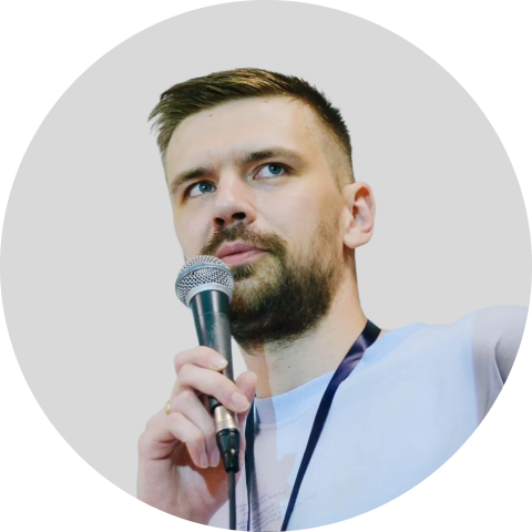 Александр Антипов