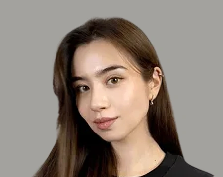  Полина Ли