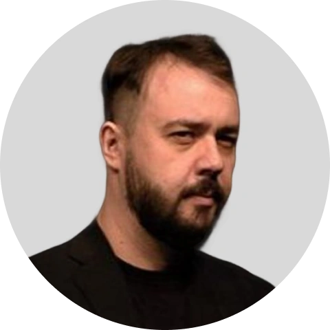 Роман Помазанов